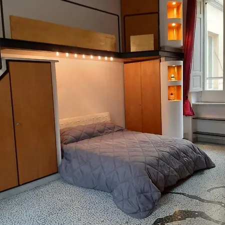 Domus San Carlo Theatre Apartment *