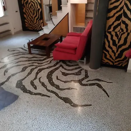 Domus San Carlo Theatre Apartment *